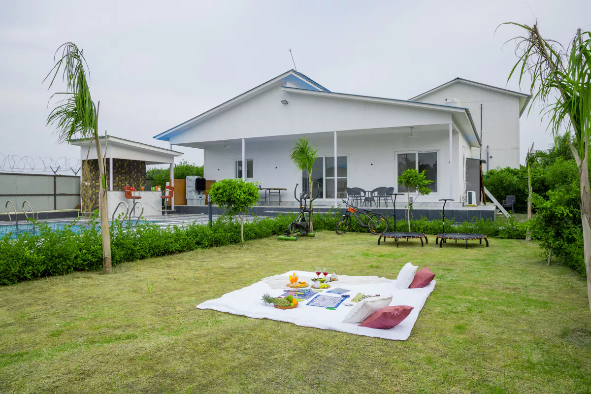 vashisht villa farmhouse